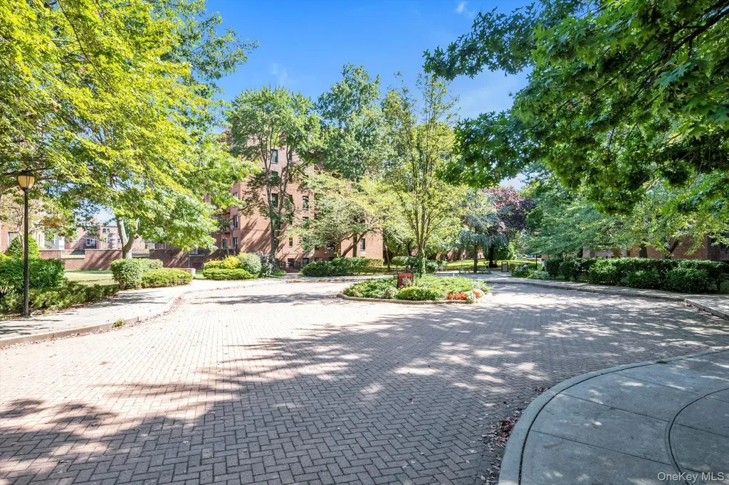 15030 71st Avenue Flushing NY 11367