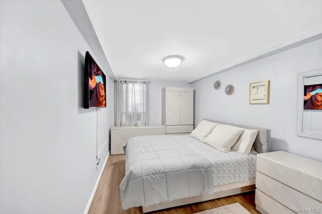 656 Wilcox Avenue Bronx NY 10465