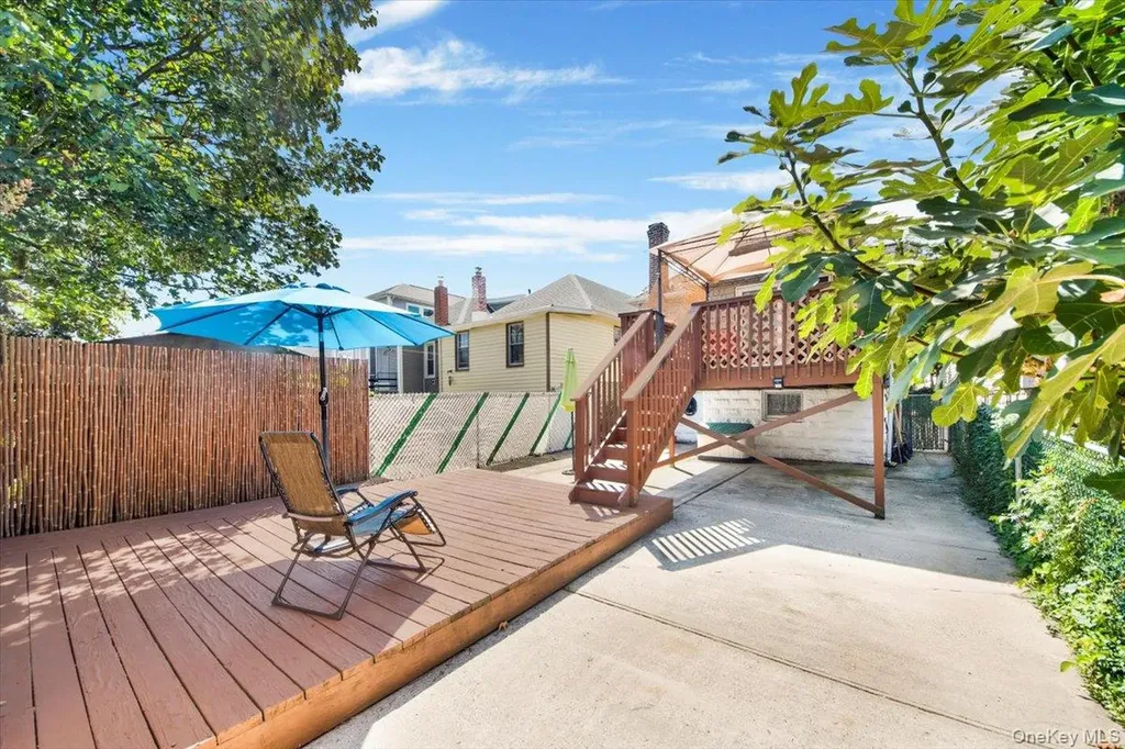 656 Wilcox Avenue Bronx NY 10465