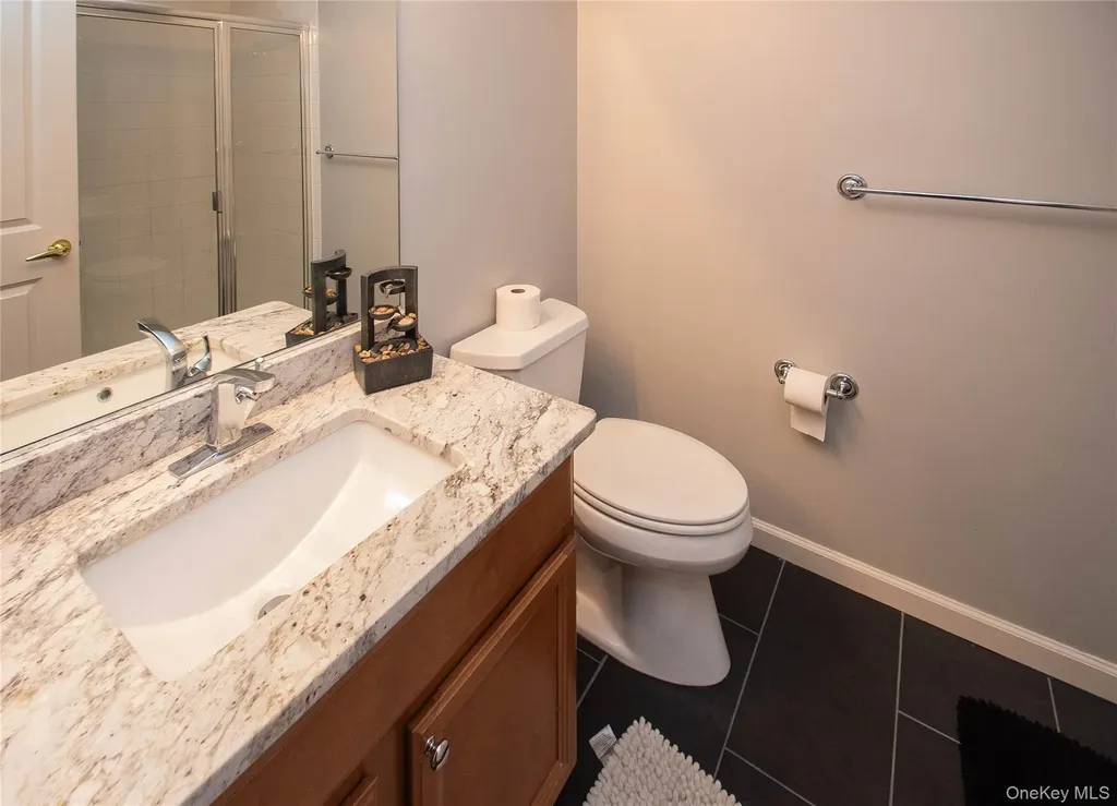 303 Bridgeview Drive Poughkeepsie NY 12601