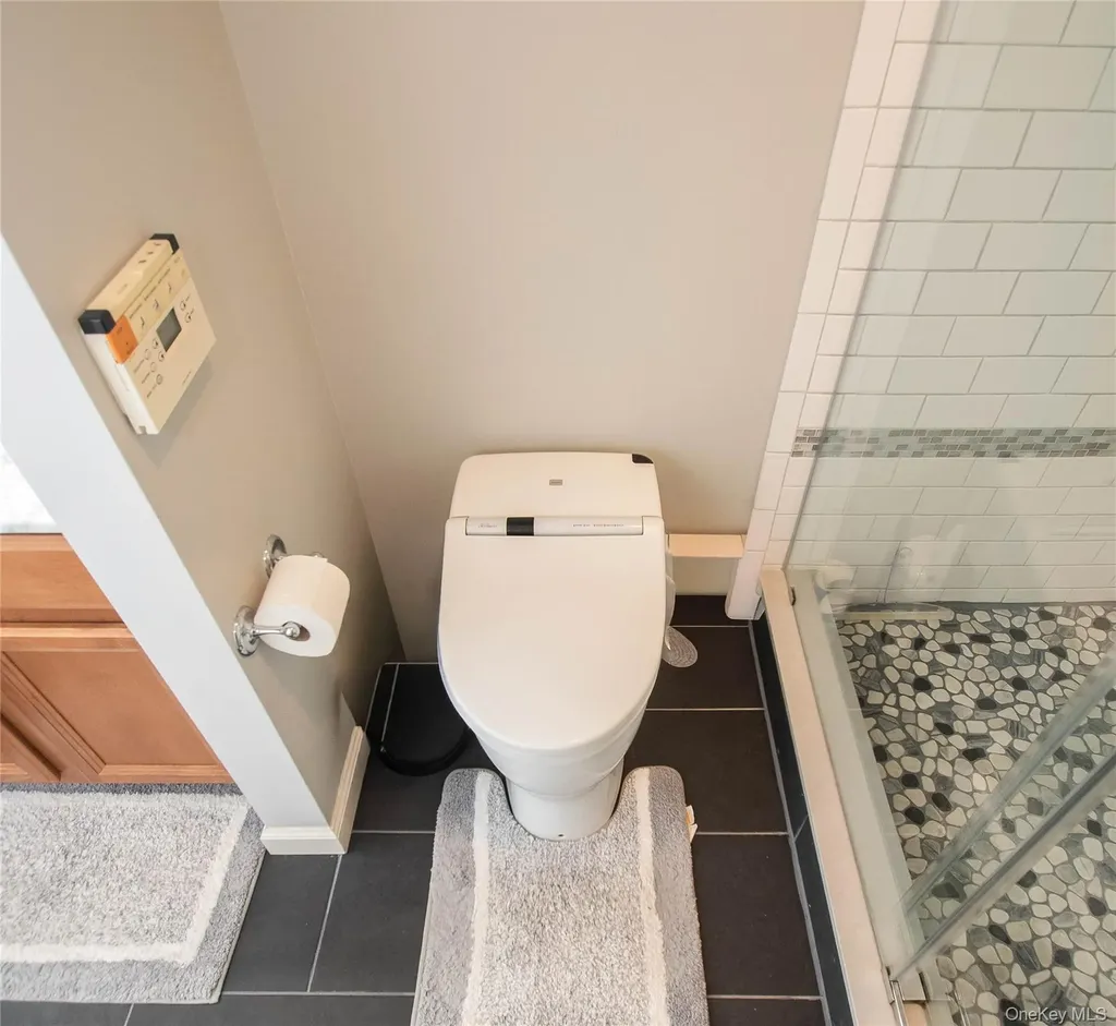303 Bridgeview Drive Poughkeepsie NY 12601
