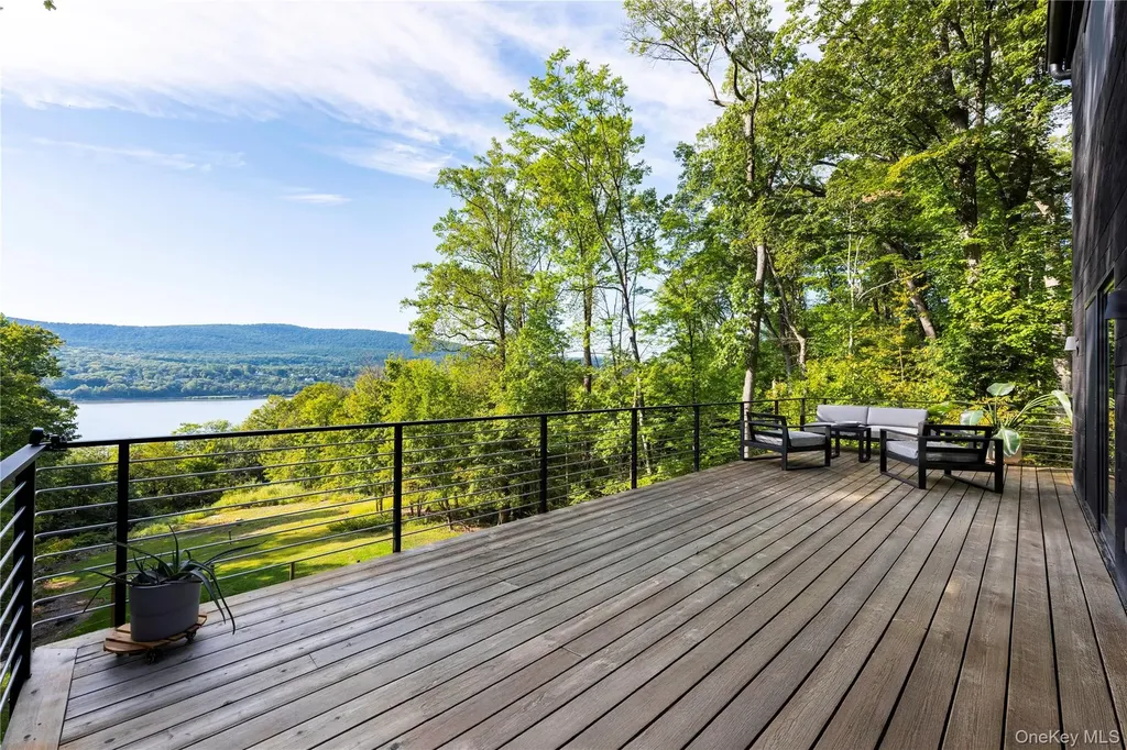 529 Route 9d Garrison NY 10524