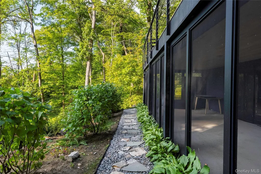 529 Route 9d Garrison NY 10524