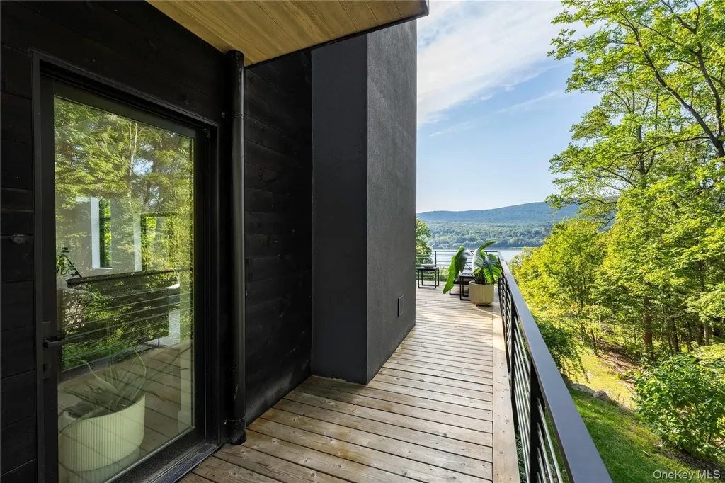 529 Route 9d Garrison NY 10524