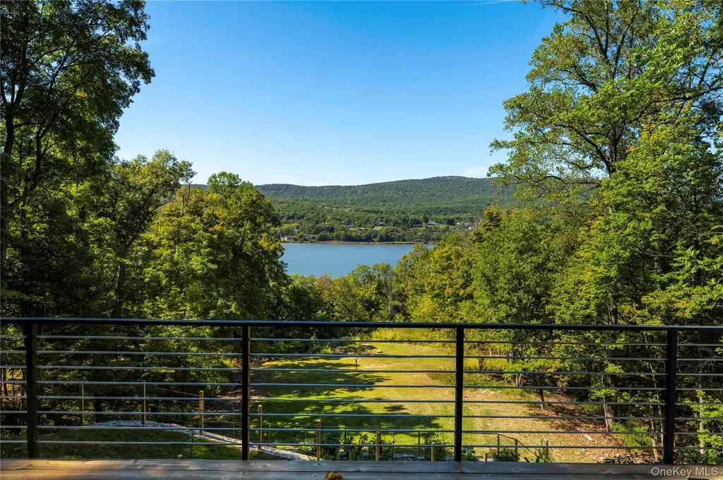 529 Route 9d Garrison NY 10524