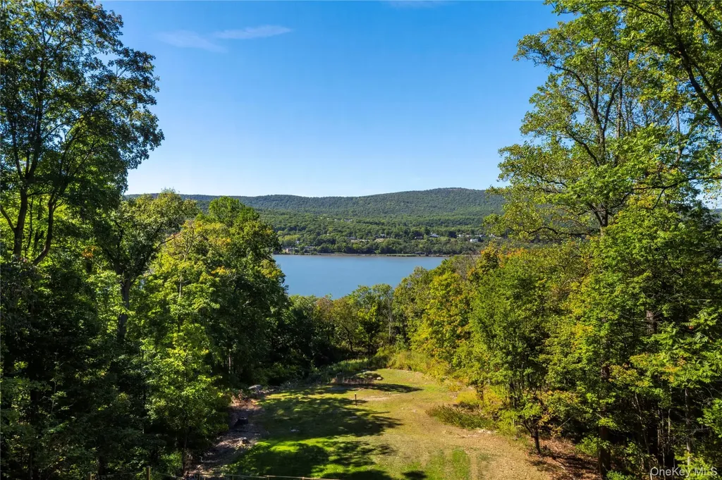 529 Route 9d Garrison NY 10524