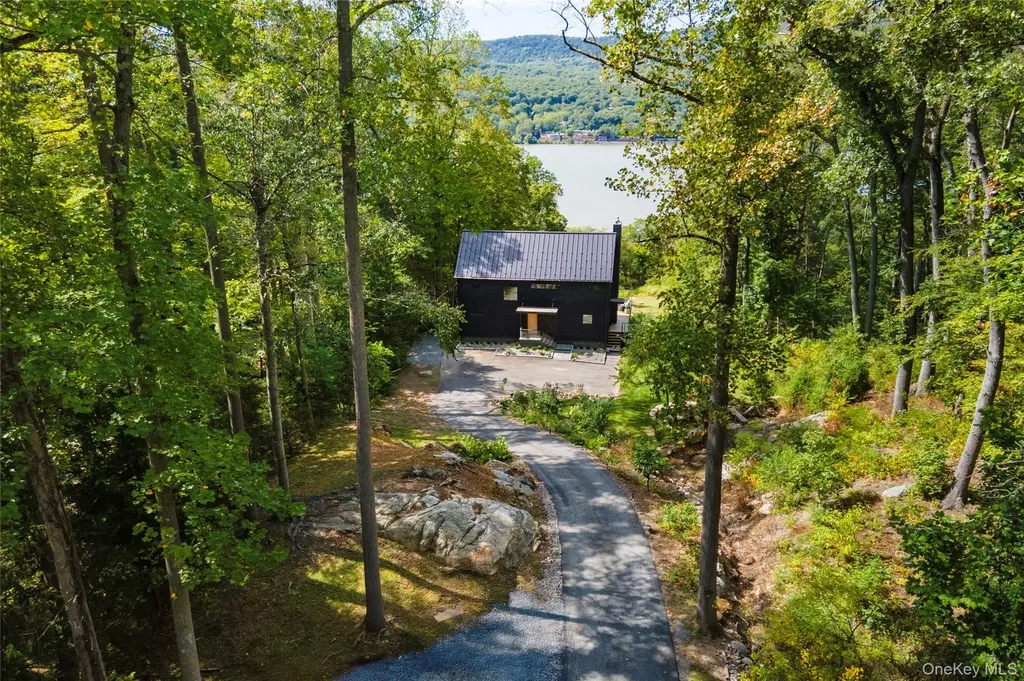529 Route 9d Garrison NY 10524