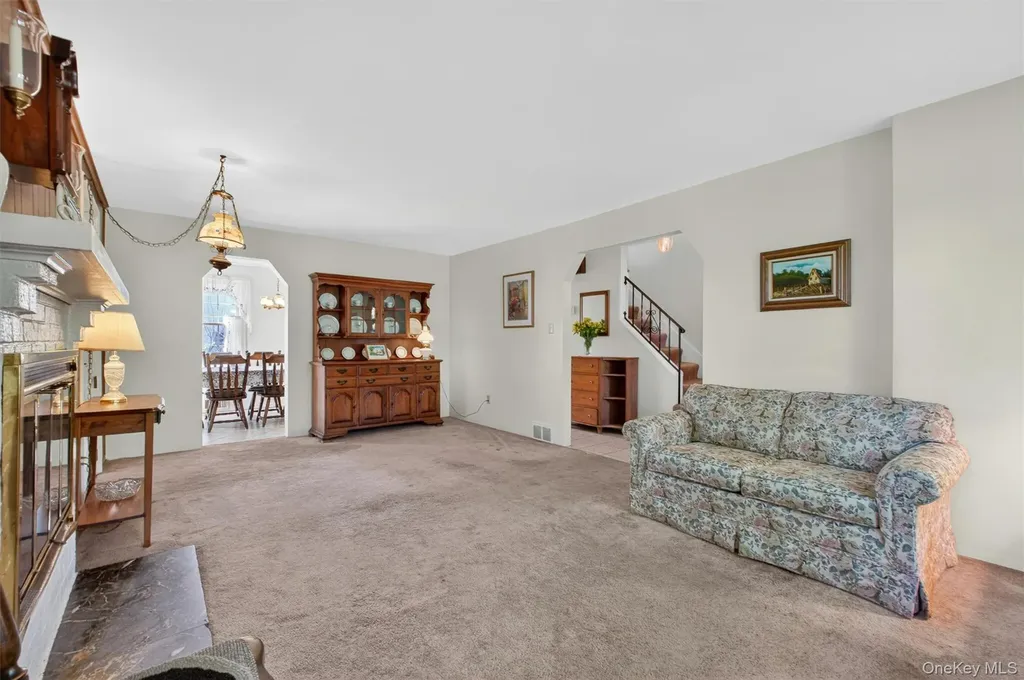 382 Marietta Avenue Hawthorne NY 10532