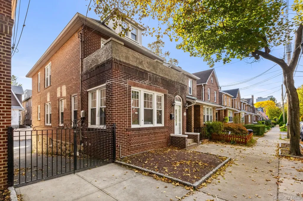 6036 Liebig Avenue Bronx NY 10471