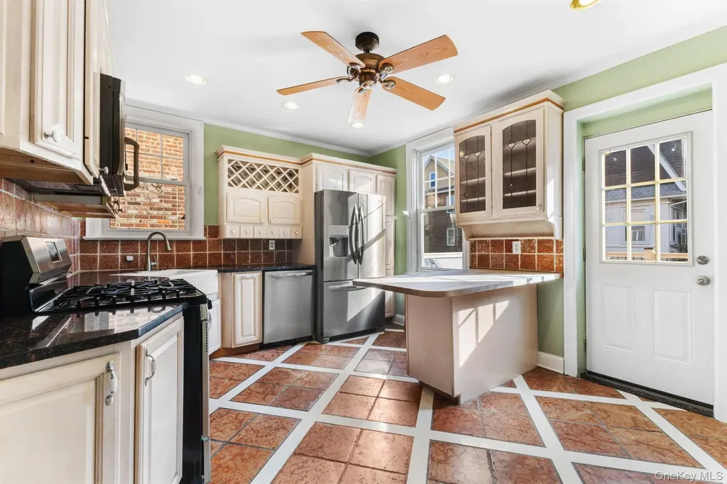 6036 Liebig Avenue Bronx NY 10471