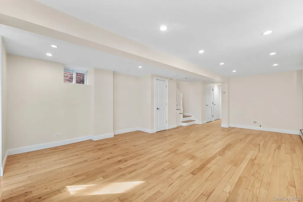 6036 Liebig Avenue Bronx NY 10471