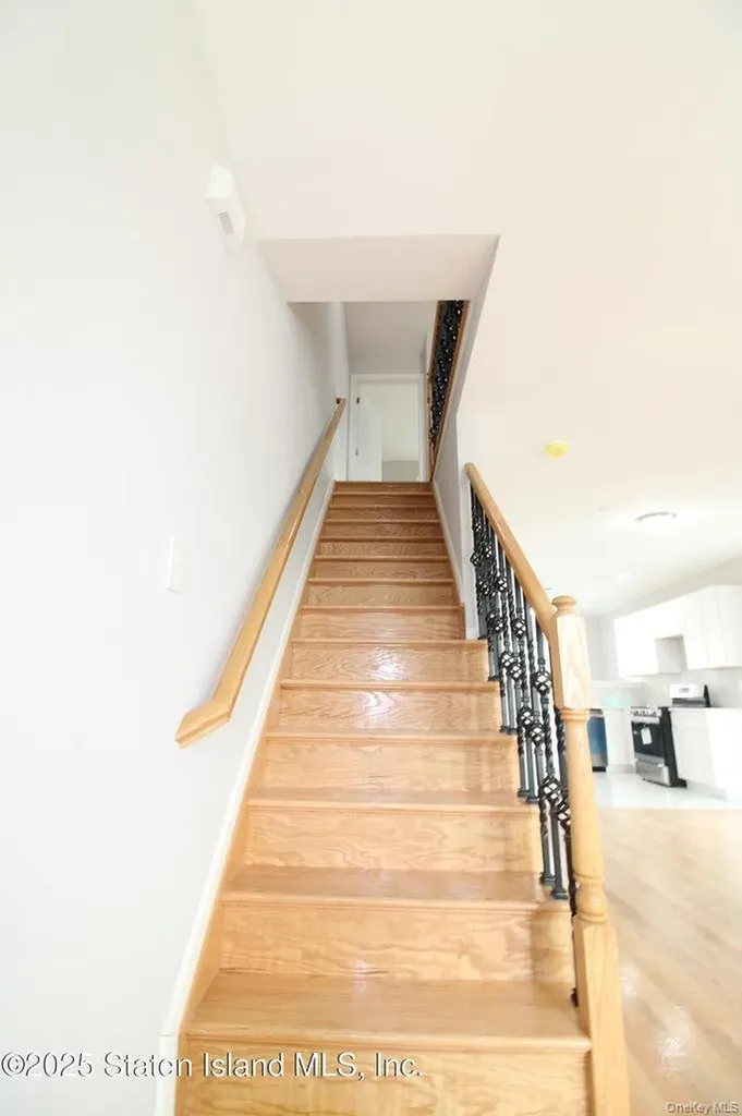 85 Perry Avenue Staten Island NY 10314