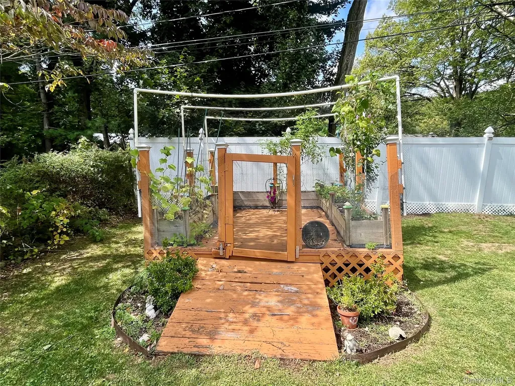 33 Island View Avenue Monroe NY 10950