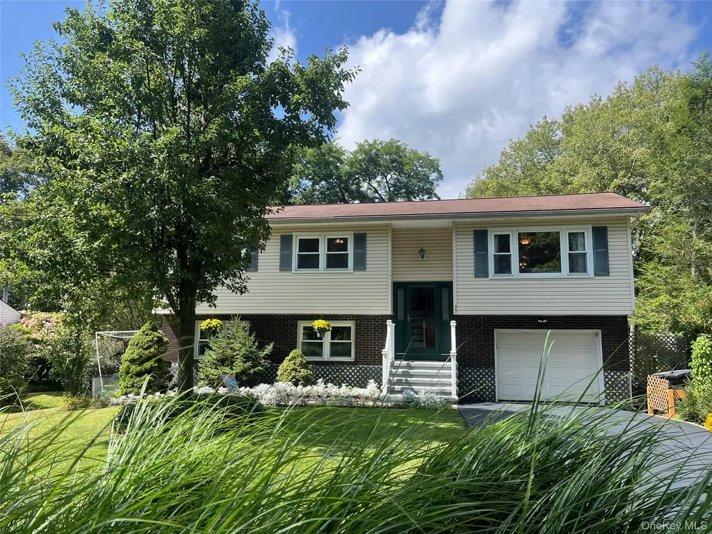 33 Island View Avenue Monroe NY 10950
