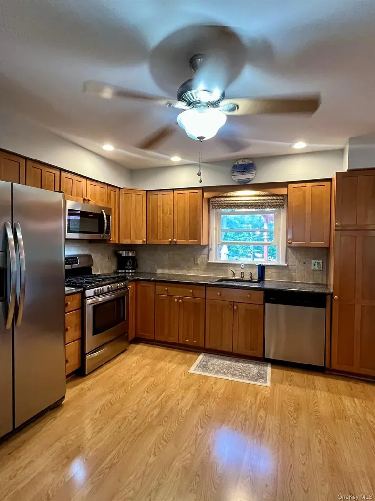 33 Island View Avenue Monroe NY 10950