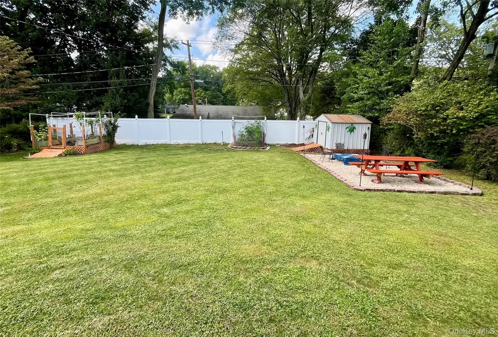 33 Island View Avenue Monroe NY 10950
