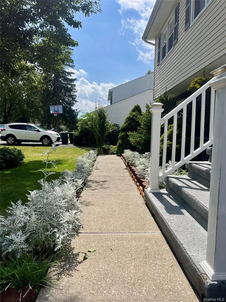 33 Island View Avenue Monroe NY 10950