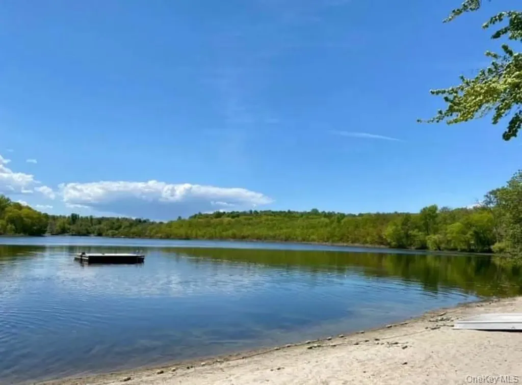 33 Island View Avenue Monroe NY 10950