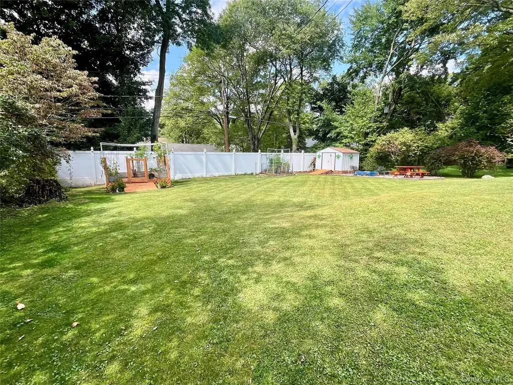 33 Island View Avenue Monroe NY 10950