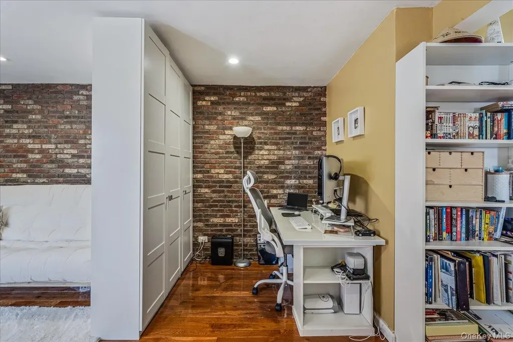 144-55 Melbourne Avenue Flushing NY 11367