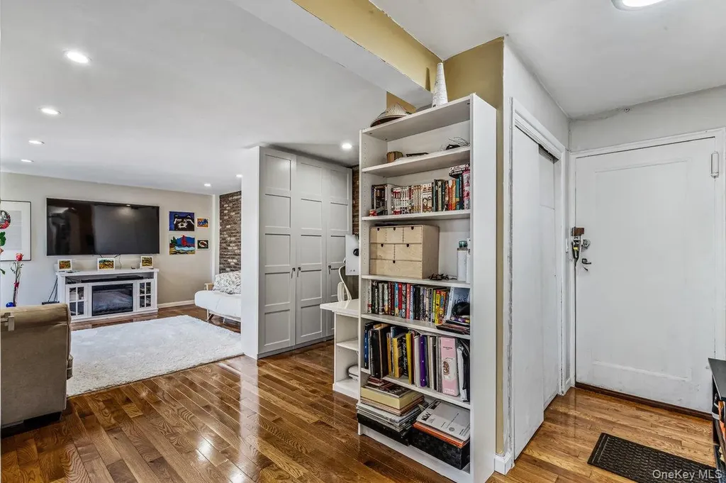 144-55 Melbourne Avenue Flushing NY 11367