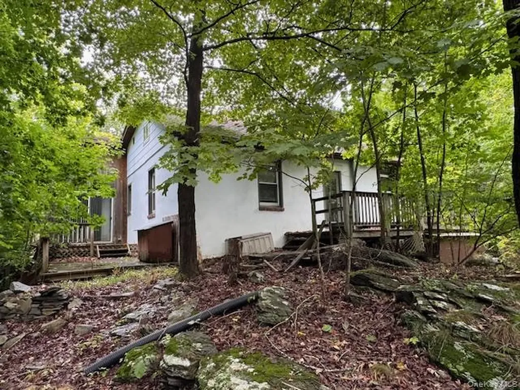 23 Rabbit Hill Road Monroe NY 10950