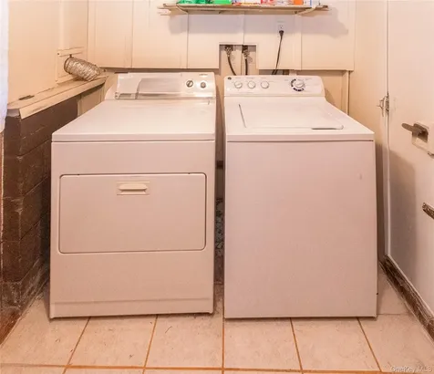 31 Lawrence Road Hyde Park NY 12538