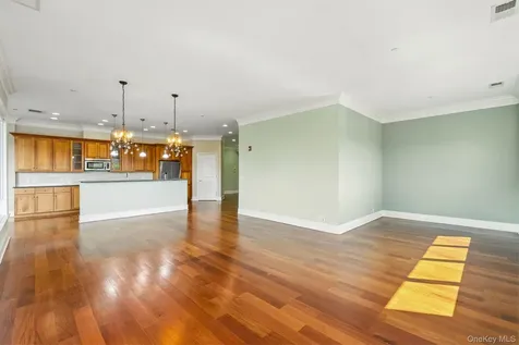 127 W Main Street Tarrytown NY 10591