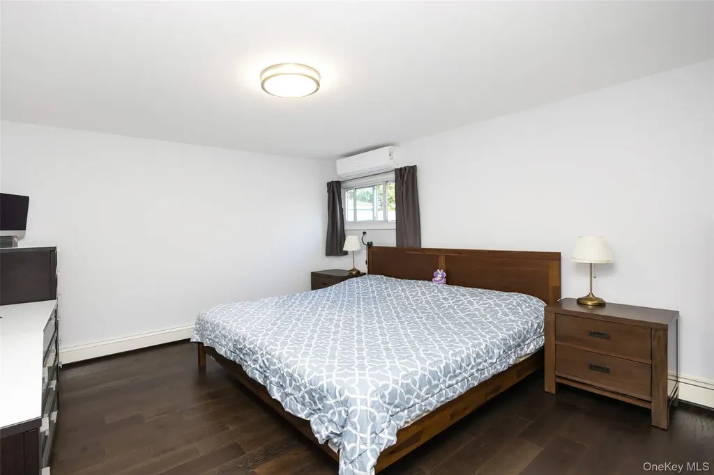 80 Cypress Lane E Westbury NY 11590