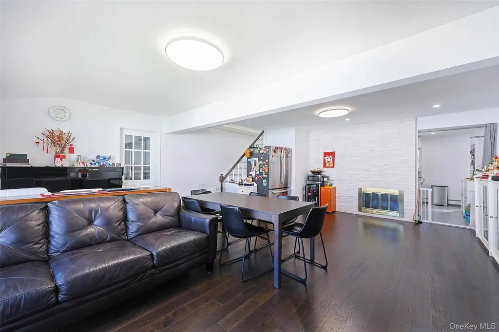 80 Cypress Lane E Westbury NY 11590