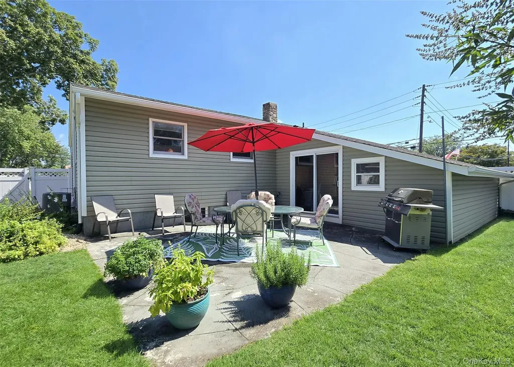 21 Jackson Avenue Centereach NY 11720