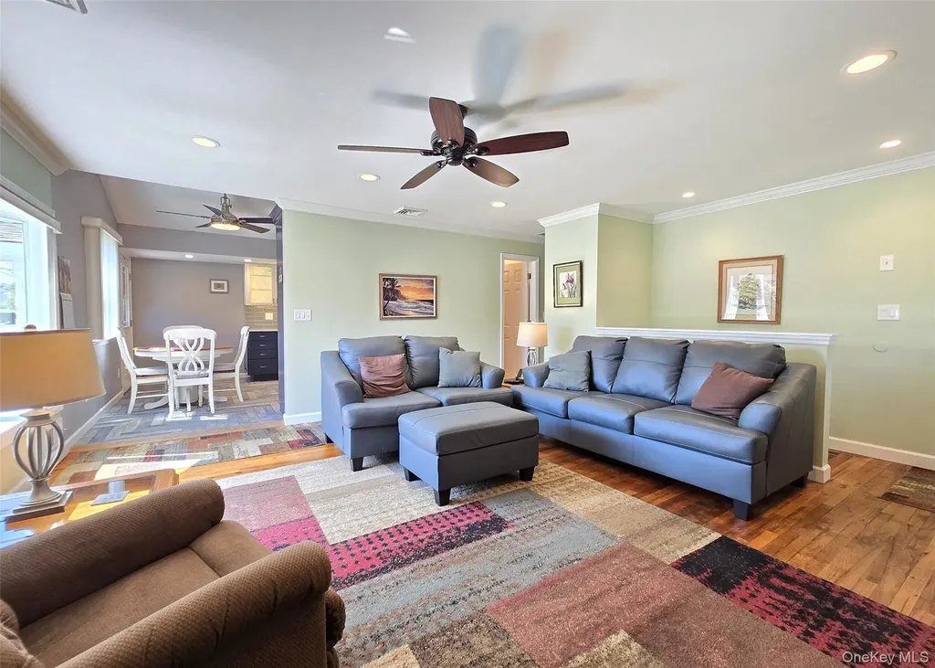 21 Jackson Avenue Centereach NY 11720