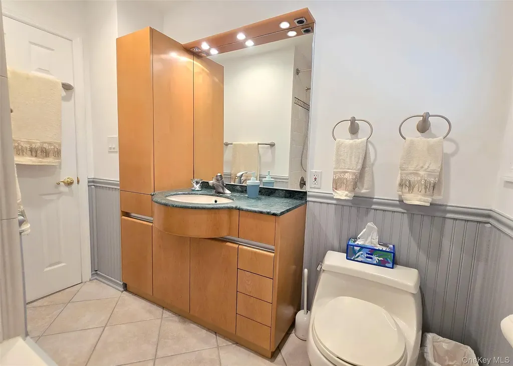 21 Jackson Avenue Centereach NY 11720