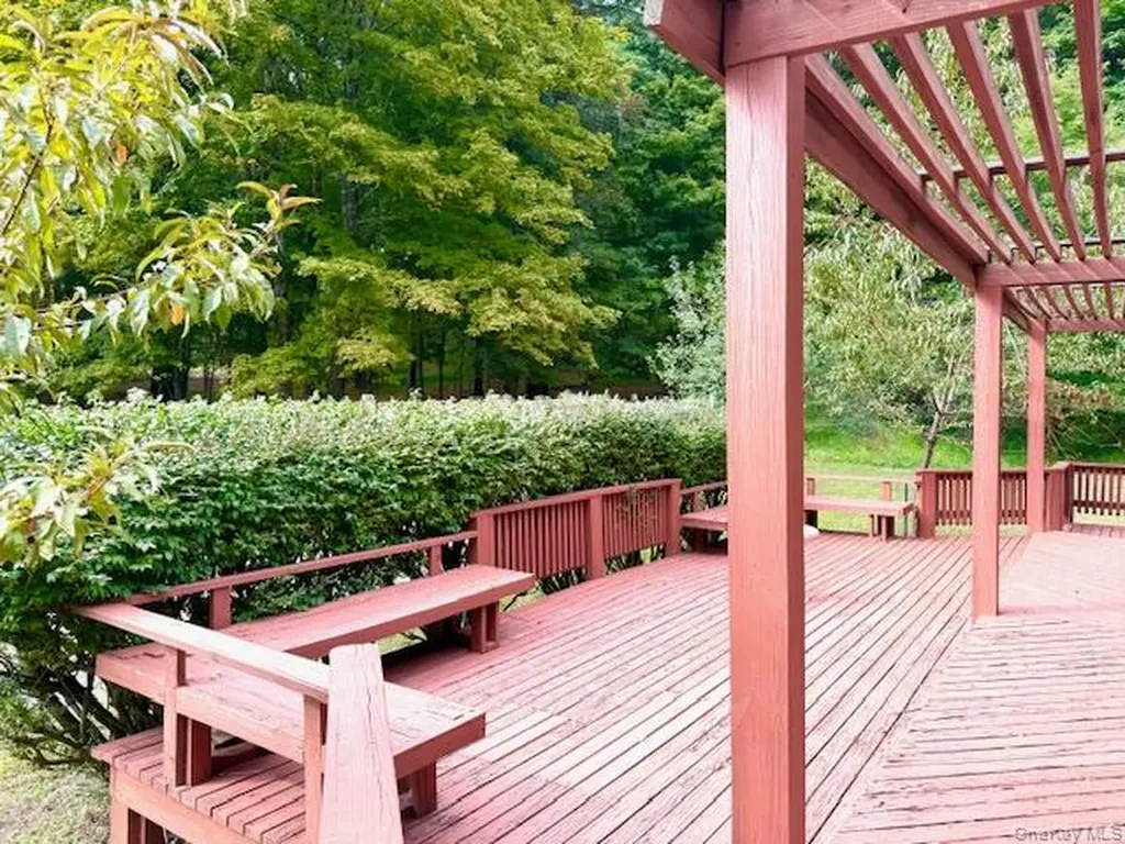 19 Andrew Paye Road Pond Eddy NY 12770