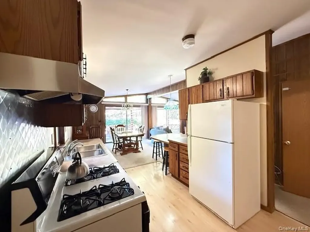 19 Andrew Paye Road Pond Eddy NY 12770