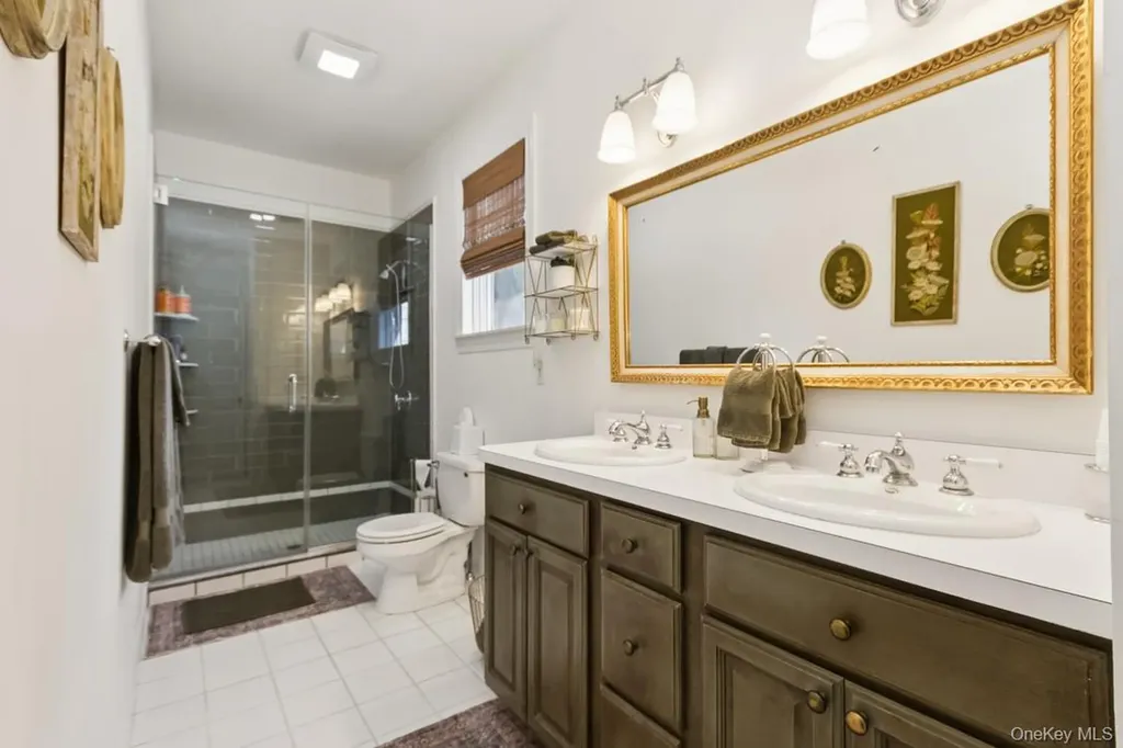 17 High Goal Lane Beacon NY 12508