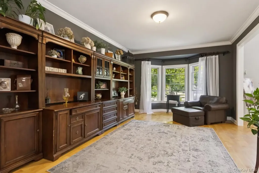 17 High Goal Lane Beacon NY 12508