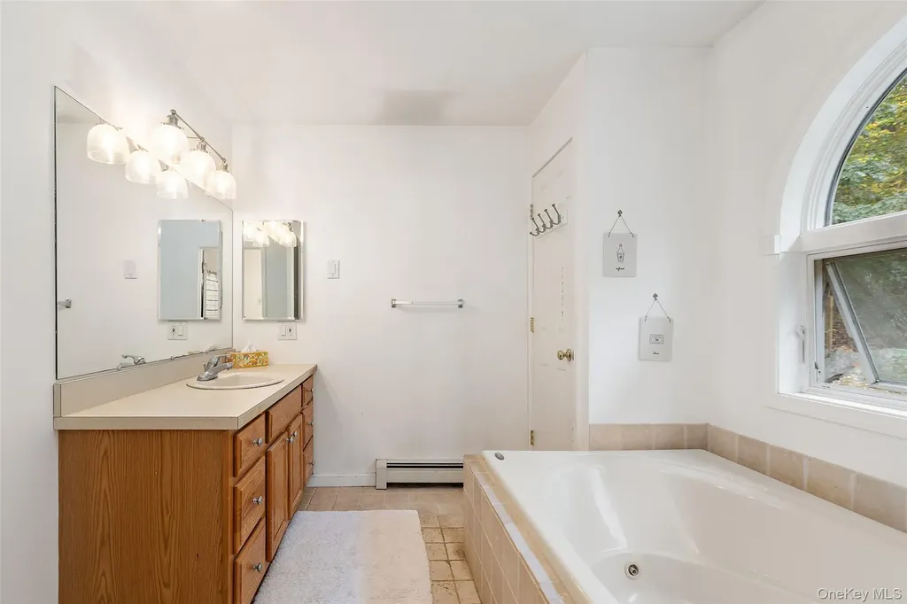 10 Andreas Court Holmes NY 12531