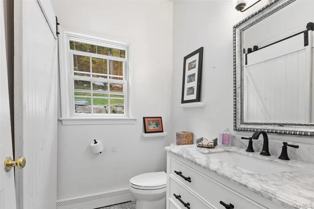 10 Andreas Court Holmes NY 12531