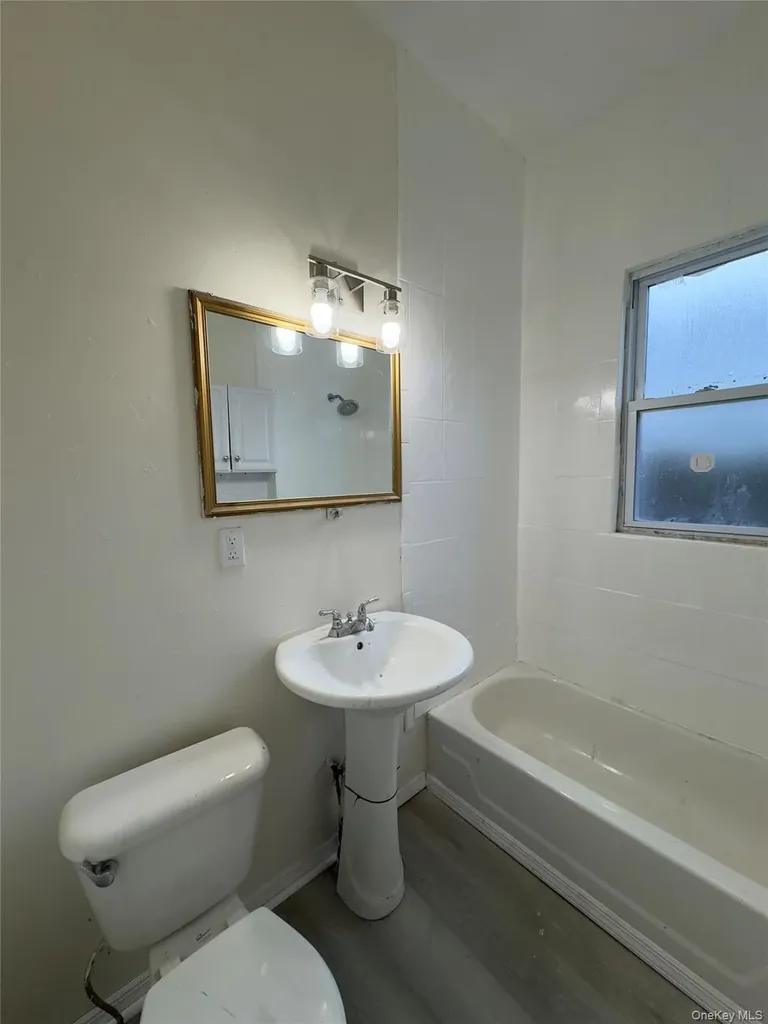 11 Lafayette Place Yonkers NY 10701