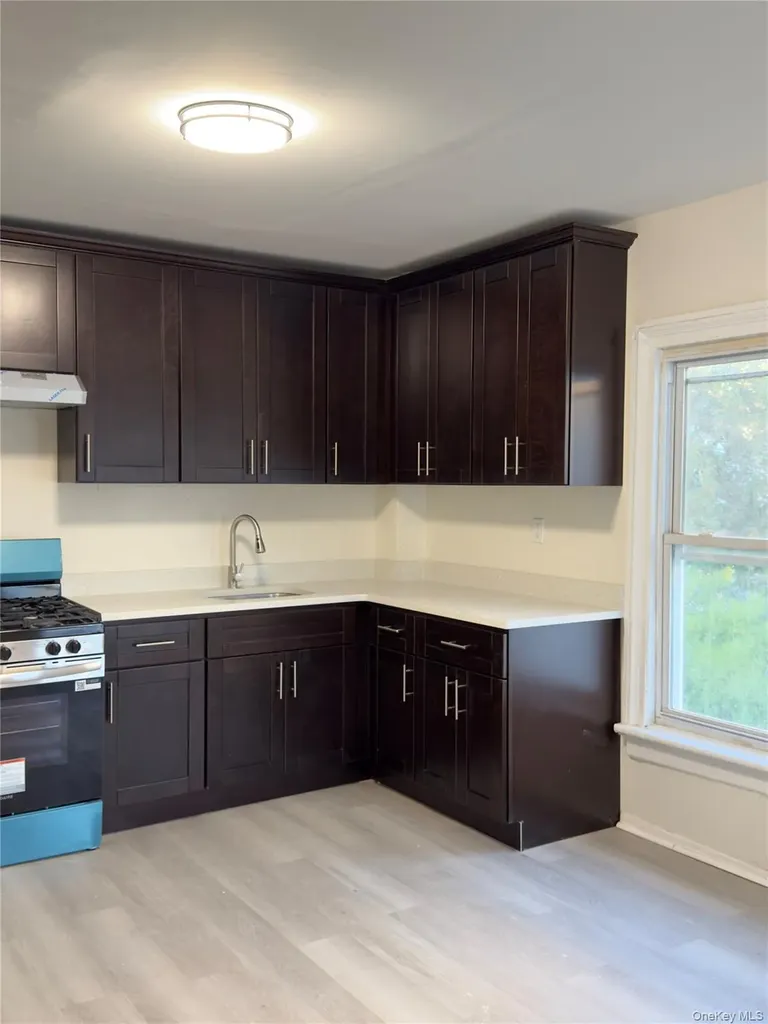 11 Lafayette Place Yonkers NY 10701