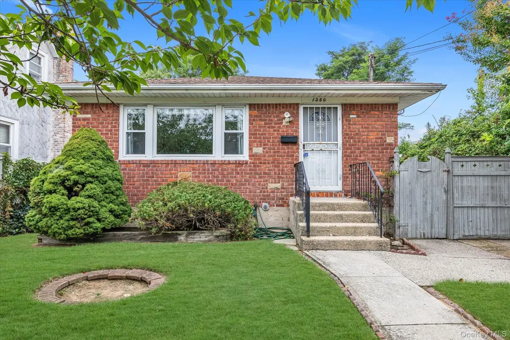 1280 Arlington Avenue Elmont NY 11003