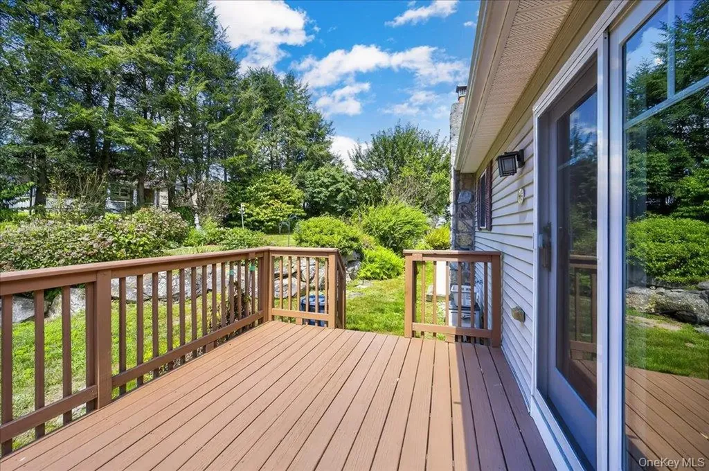16 Overlin Road Patterson NY 12563
