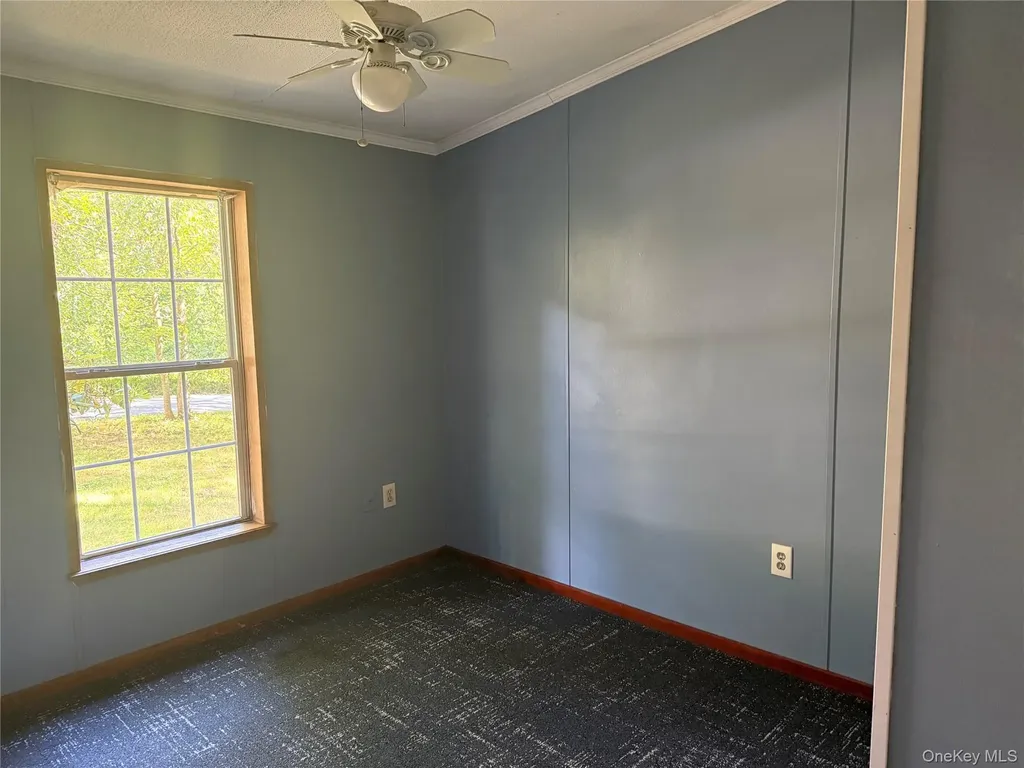 35 Oneida Trail Glen Spey NY 12737
