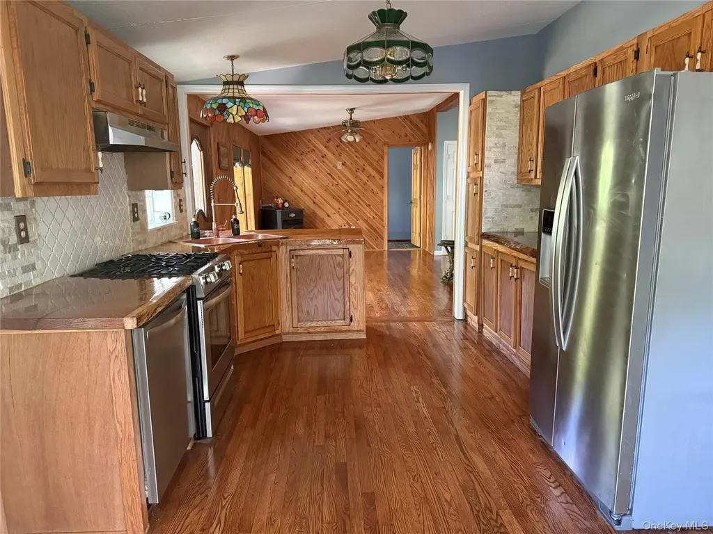 35 Oneida Trail Glen Spey NY 12737