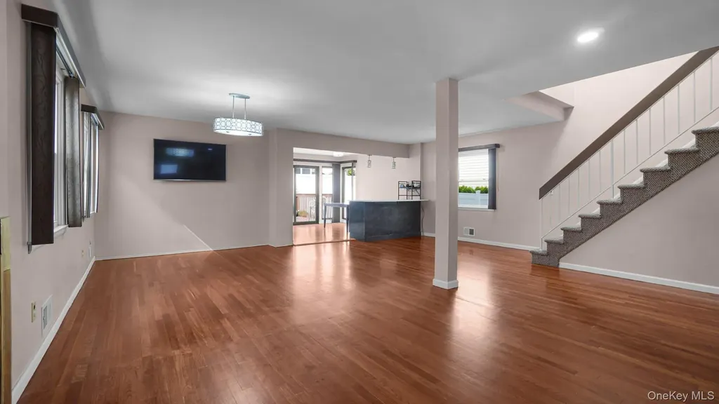 973 Sheldon Avenue Staten Island NY 10309