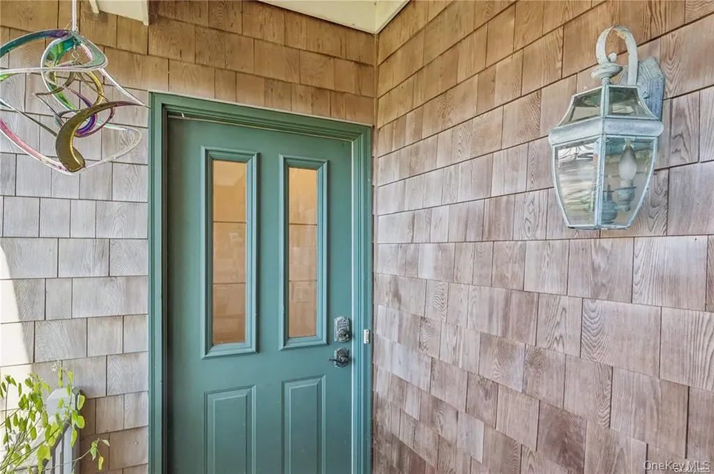 1145 Major Pond Road Orient NY 11957