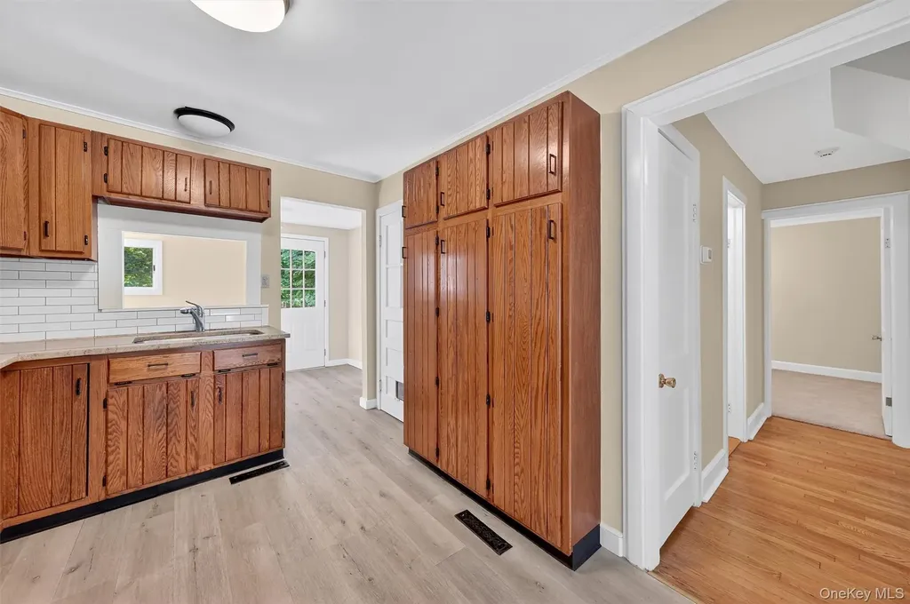 4 Knolls Road Poughkeepsie NY 12601