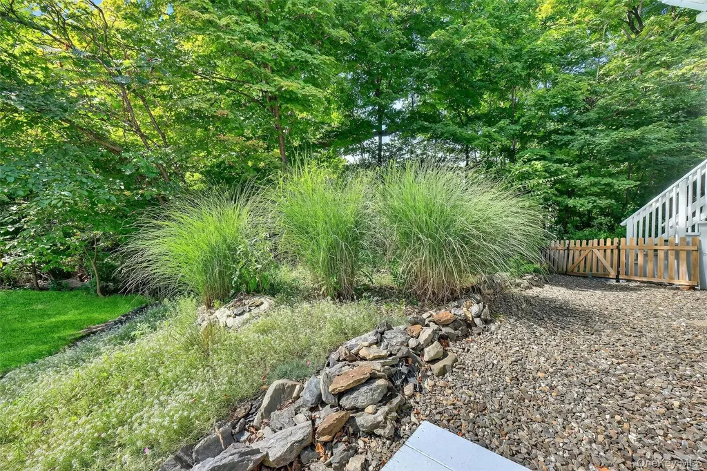 4 Knolls Road Poughkeepsie NY 12601