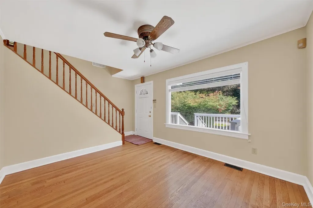 4 Knolls Road Poughkeepsie NY 12601